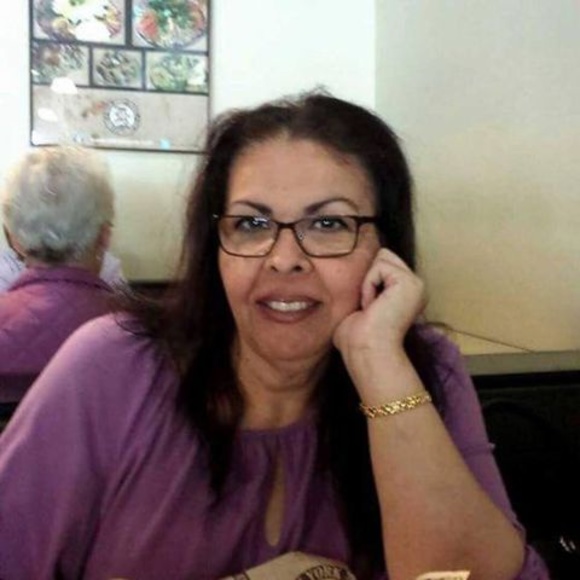 Meet your Posher, Gabriela - Picture 1 of 1